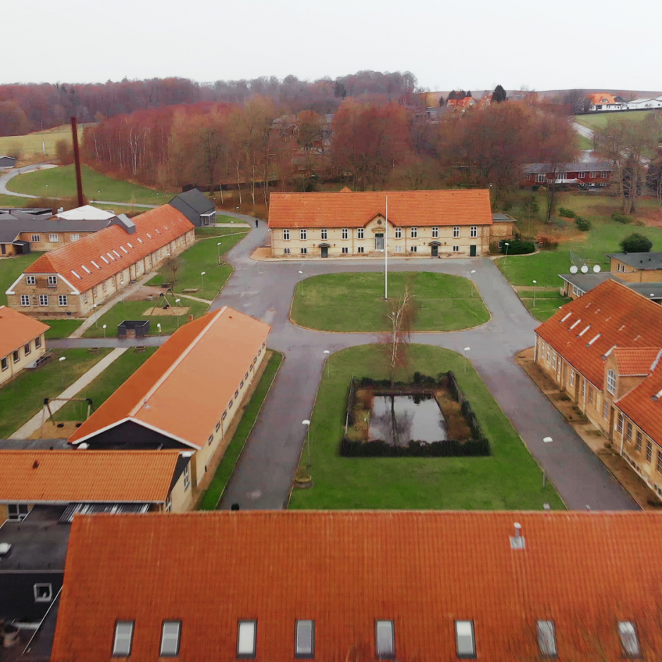 Luftfoto af Uddannelsescenter Møgelkær